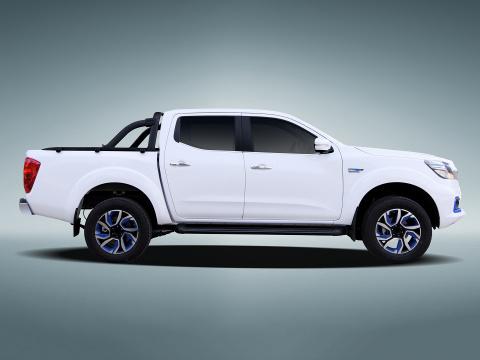 China Dongfeng Rich 6 Pickup Truck Mobil 4 * 4 EV Kiri Drive Untuk Pasar Afrika 2