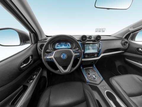 China Dongfeng Rich 6 Pickup Truck Mobil 4 * 4 EV Kiri Drive Untuk Pasar Afrika 4