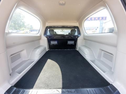 China Dongfeng Rich 6 Pickup Truck Mobil 4 * 4 EV Kiri Drive Untuk Pasar Afrika 5